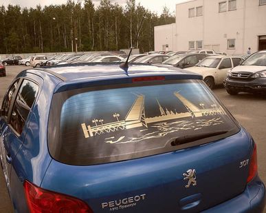 фото Съемная тонировка стекол автомобиля