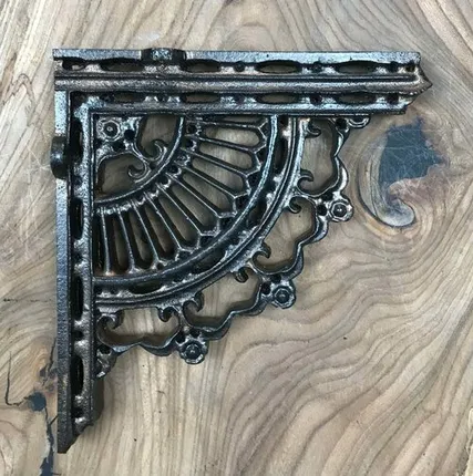 Фото №0 Кронштейн "Колониальный"