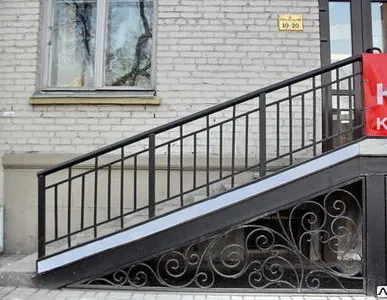 фото Металлическое крыльцо для дома и помещений