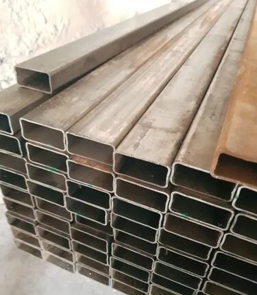 Фото №0 Труба профильная 40х20х2 ГОСТ 8645 дл.6,0