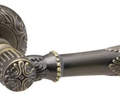 фото Ручка дверная межкомнатная на круглой розетке раздельная R. SM58. IMPERIA (IMPERIA SM) MAB-6 темная бронза