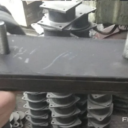 Фото №0 Накладки траков асфальтоукладчика Sakai