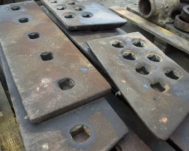 фото Нож сред. Т11.01  011501-93-23 (5 отв.прямой) импорт на спецтехнику Четра (Промтрактор)