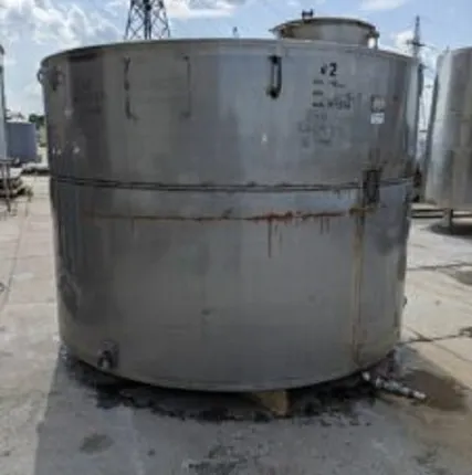 Фото №0 Емкости нержавеющие, объем — 7 куб.м., горизонтальные Б/У в Москве