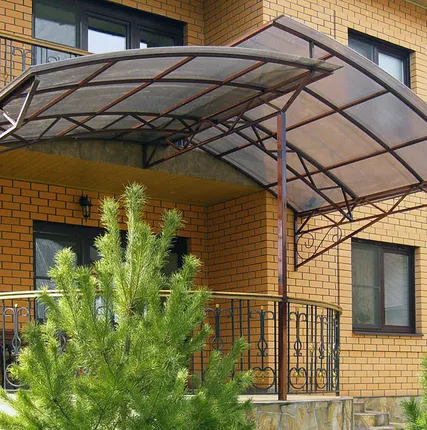 Фото №0 Навес из поликарбоната