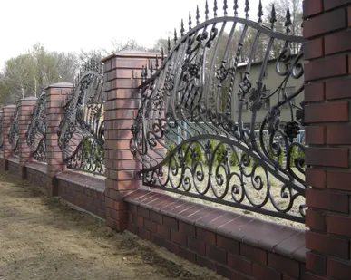 фото Заборы кованые и сварные