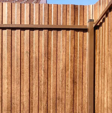 Фото №0 Профлист под дерево