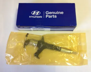 фото Форсунка топливная  D4DD EURO3 33800-45700 HYUNDAI