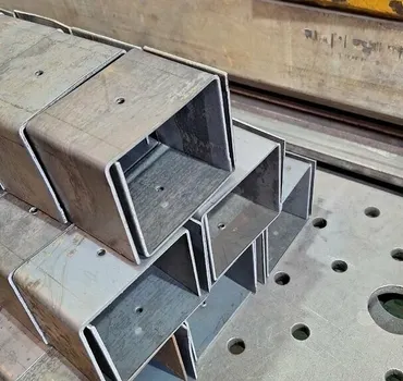 Металлические Изделия и Комплектующие