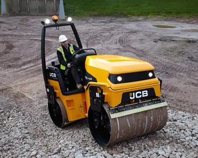 фото Каток вибрационный JCBVTM260 (3тн)