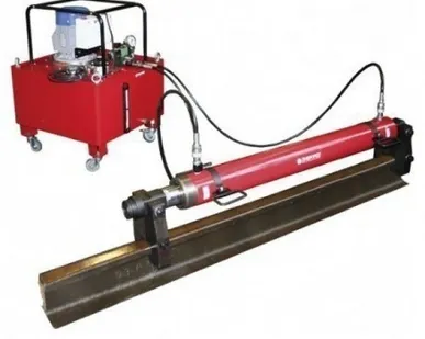 фото Установка для перемещения тяжеловесного оборудования по рельсам УГ10-2