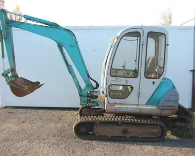 фото Аренду мини-экскаватора Kobelco SK035-2