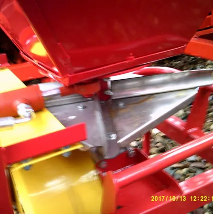 Фото №6 Разбрасыватель минеральных удобрений Л-116