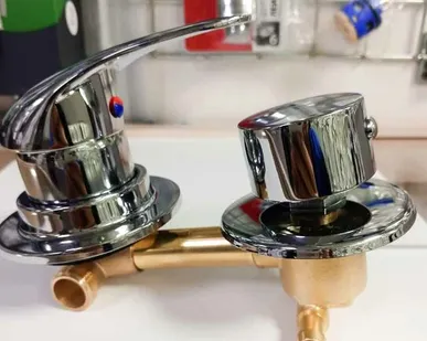 фото Смеситель 2-режим 100 мм (хомут) 0102002 (для душ.каб) DC6313/6363МГ