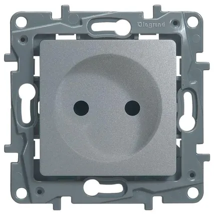 Фото №0 Розетка 1-м СП Etika 16А IP31 250В 2P без заземл. защ. шторки немецк. стандарт винт. клеммы механизм алюм. Leg 672434