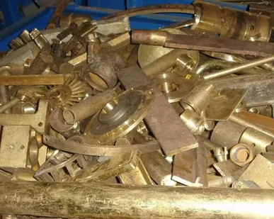 фото Латунь