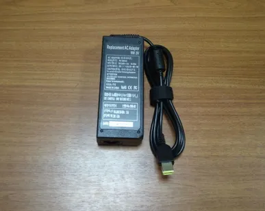 фото Блок питания для ноутбука Lenovo 20V 4.5 A 90W прямоугольный разъем