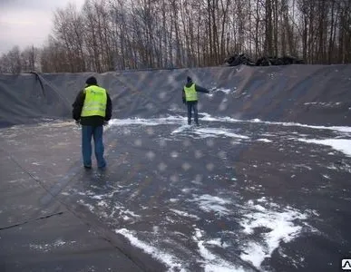фото Сварка швов геомембраны
в