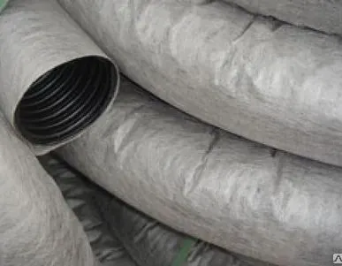 фото Труба ПНД гофрированная дренажная с перфорацией в фильтре, двухслойная