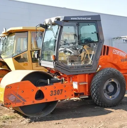 Фото №0 Аренда катка грунтового вибрационного Hamm 3307