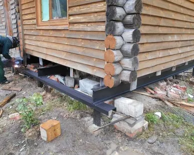 фото Реконструкция фундамента сваями