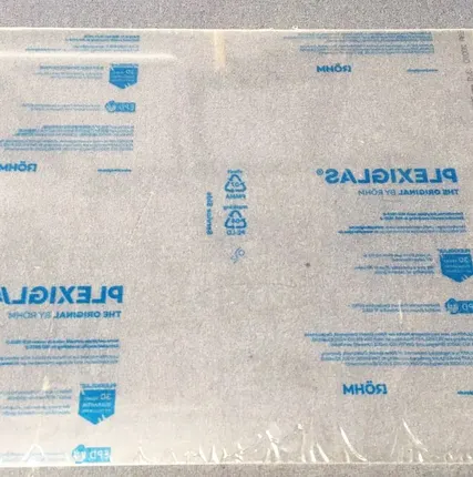 Фото №1 Оргстекло (акриловое стекло) PLEXIGLAS Прозрачное 3 мм (1,525*2,05 м)