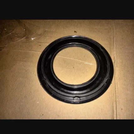 Фото №0 Сальник 540-2917454-12