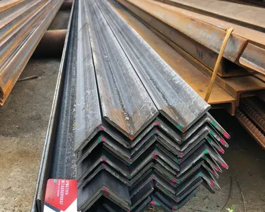 фото Уголок металлический на карте