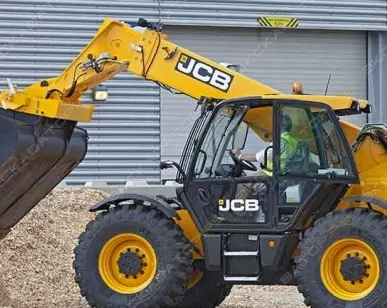 фото Аренда телескопического погрузчика JCB 560-80, Москва