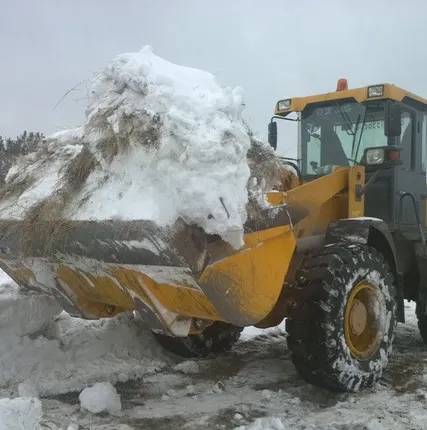 Фото №0 Уборка снега Фронтальным погрузчиком