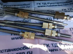 Фото №1 Винт с гайкой поперечной подачи 16К20 (стандартный и удлиненный на 100мм.) в Москве