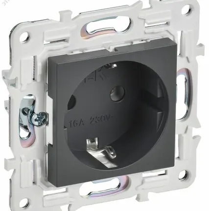 Фото №0 SKANDY Розетка с заземлением без защитных шторок 16А SK-R05T титан IEK