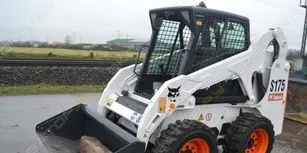 фото Аренда мини-погрузчика Bobcat S175, Москва