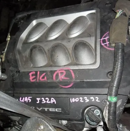 Фото №0 Двигатель J32A в разборе