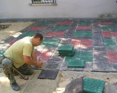 фото Укладка тротуарной плитки