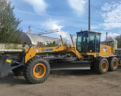 фото Аренда автогрейдера XCMG GR165 - 15 тонн