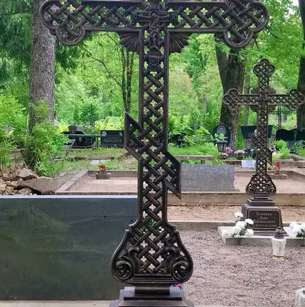 Фото №4 Подставка под крест литая чугун №3 (чугун)