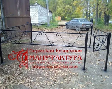 фото Ограждение торговое металлическое кованое