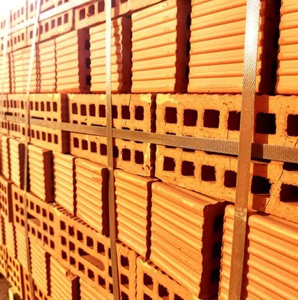 Фото №4 Кирпич рядовой пустотелый 1,6 НФ красный рифленый, (220 подд.), шт.