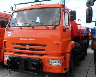 фото Поливомоечная КО-823-01 на шасси КАМАЗ-65115-3082-23