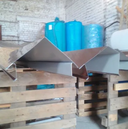 Фото №0 Парапетная крышка (изготовление на листогибе)