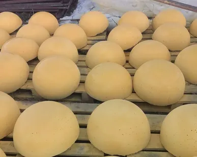 фото Бетонная полусфера