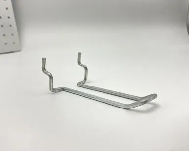 фото Еврокрючок для тонкой перфорированной панели L=100мм d=4мм, шаг 50мм, цинк