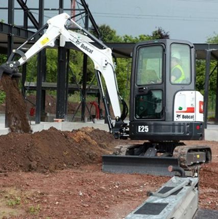 Фото №2 Мини экскаватор Bobcat e25