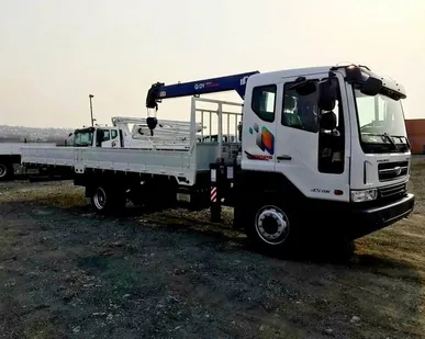 фото Манипулятор Daewoo Novus, стрела 3 тонны, борт 5 тонн
