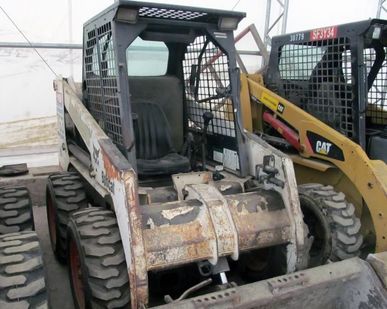 фото Мини-погрузчик фронтальный гусеничный Bobcat 763