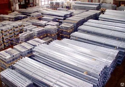 Фото №0 Лоток 060х31х2000ц разд ЛМ60.30