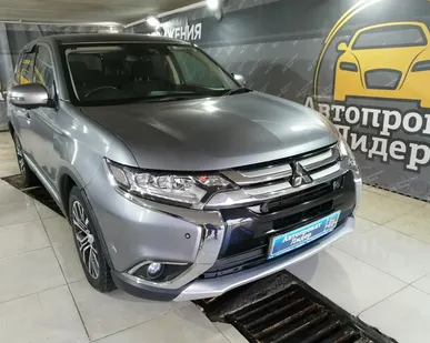 фото MITSUBISHI OUTLANDER