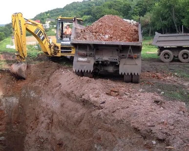 фото Рытье траншей