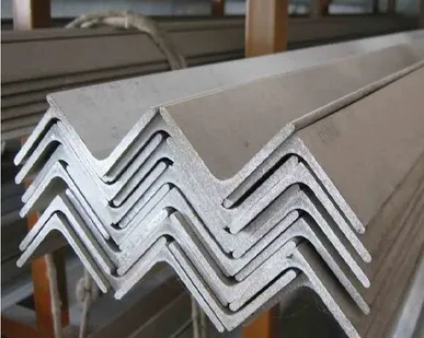 фото Уголок нержавеющий 40х40 х 4 мм AISI 304